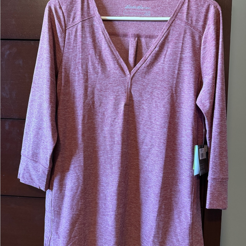 NWT Eddie Bauer Women's Berry V-Neck Top size M, 3/4 sleeves